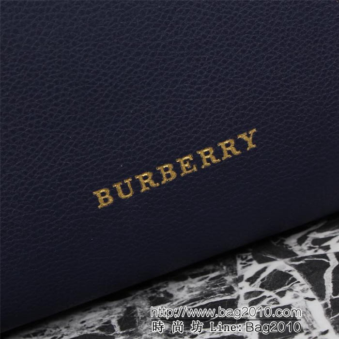 BURBERRY巴寶莉 專櫃爆款 1801原生態細荔枝紋牛皮 手提肩背包  Bhq1122
